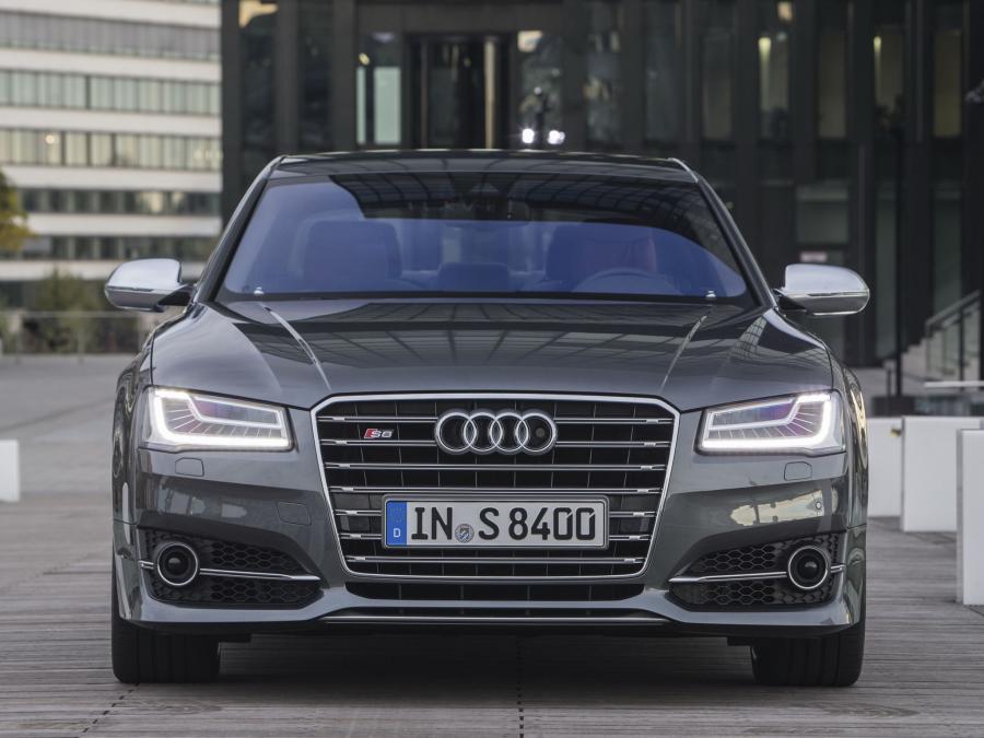  Audi S8 (D4) 2013 года  (WW) (фото 21 из 38)